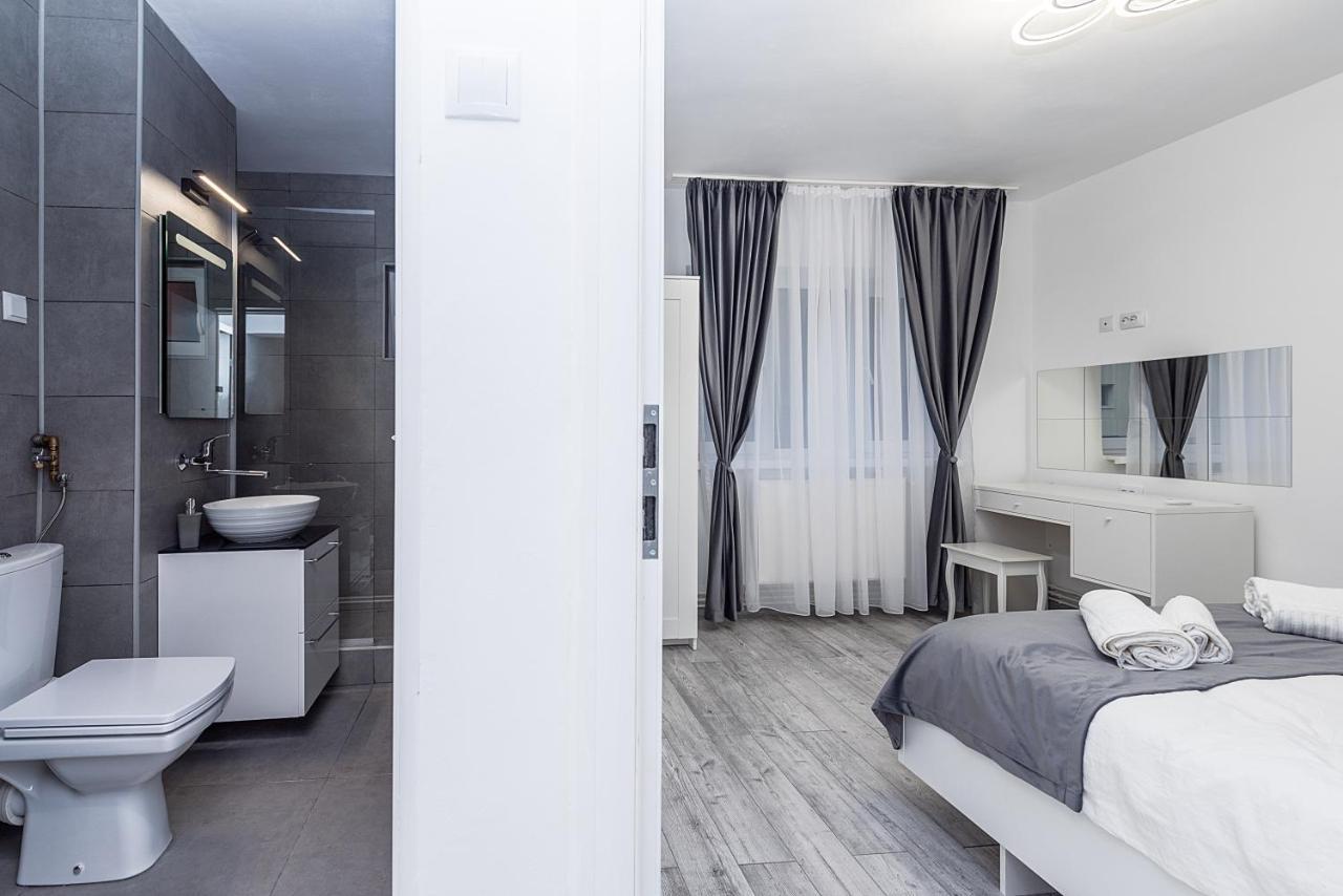 Cristopher Apartament Buşteni Buitenkant foto